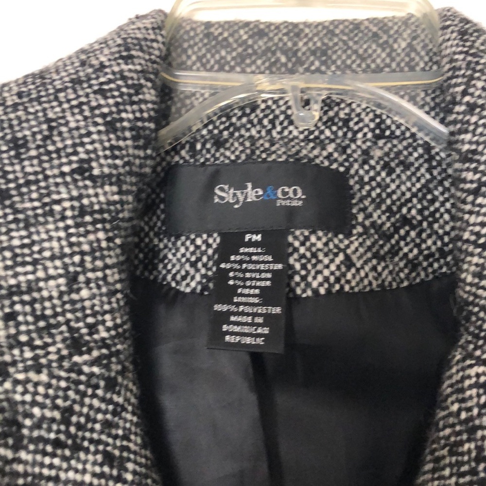Coat - Picture 2 of 4